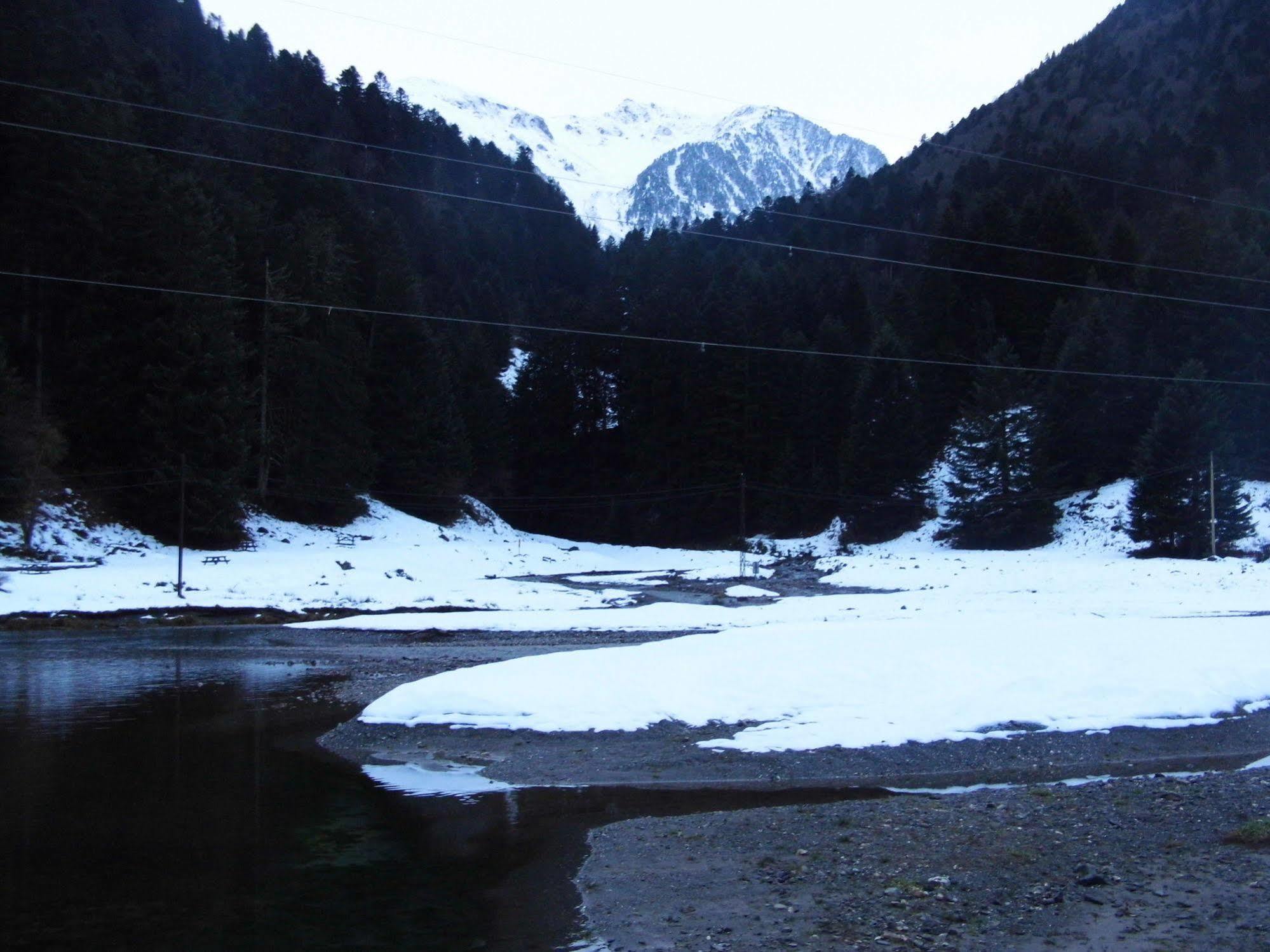 Gite Auberge Les Cascades La Mongie Esterno foto