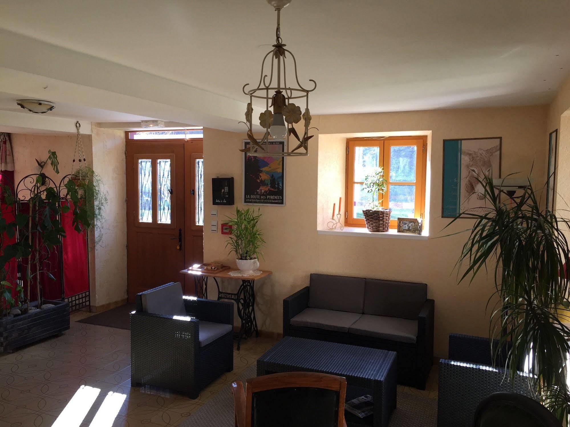 Gite Auberge Les Cascades La Mongie Esterno foto